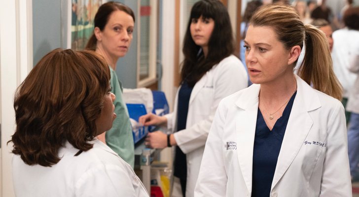 Chandra Wilson y Ellen Pompeo en &#39;Anatomía de Grey&#39;