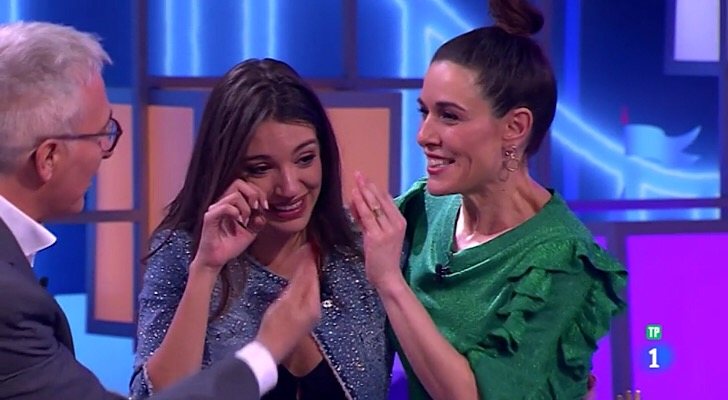 Ana Guerra junto a Xavier Sardà y Raquel Sánchez Silva en 'Juego de niños'