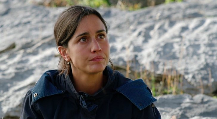 Megan Montaner como la investigadora Sara Campos en 'La caza. Monteperdido'