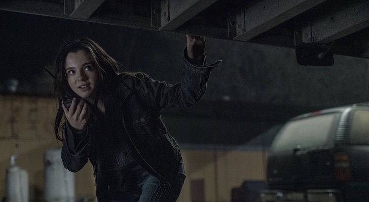 Charlie intentando no ser descubierta por Daniel en &#39;Fear The Walking Dead&#39;