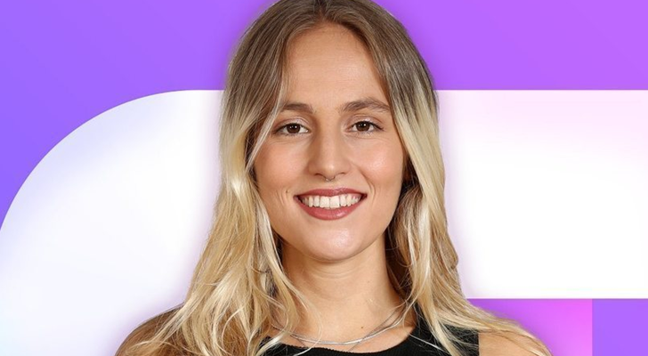 La portada del single de María Escarmiento, "Amargo amor"