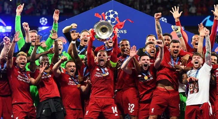 Los jugadores del Liverpool tras haber ganado la Champions