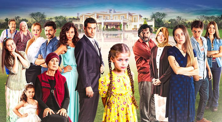 El reparto principal de la telenovela turca &#39;Elif&#39;