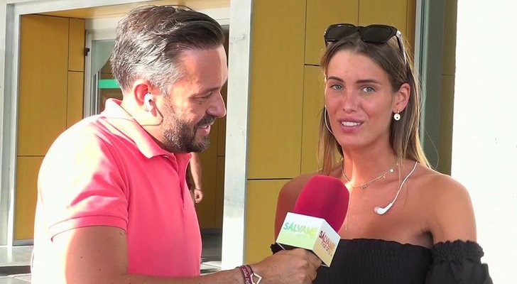 Marta López y Kike Calleja durante la conexión en directo con 'Sálvame'