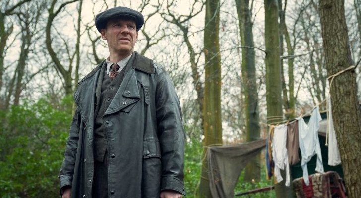 Brian Gleeson interpreta a Jimmy McCavern