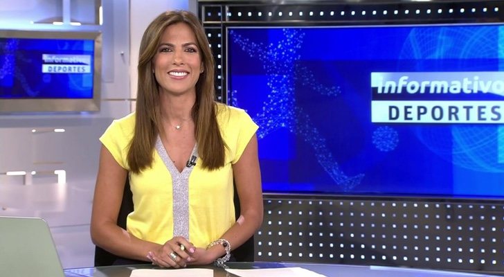 María Victoria Albertos en el plató de 'Informativos Telecinco'