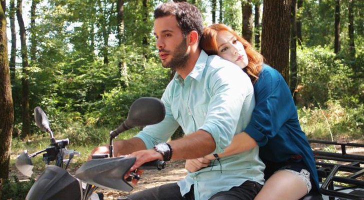 Ömer y Defen en 'Te alquilo mi amor'