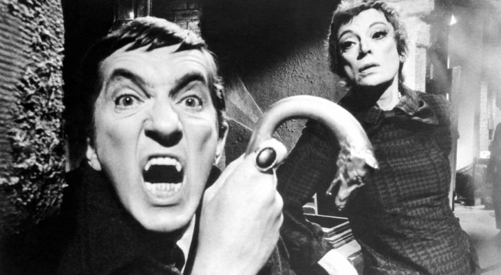 Jonathan Frid y Grayson Hall en 'Dark Shadows'