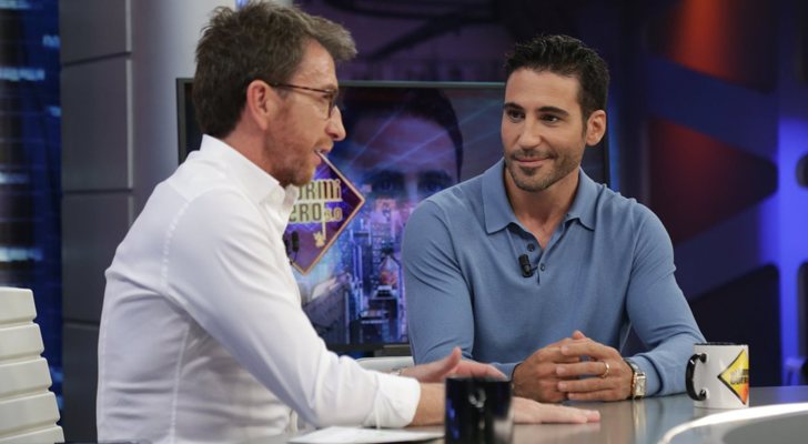 Pablo Motos y Miguel Ángel Silvestre en 'El hormiguero'