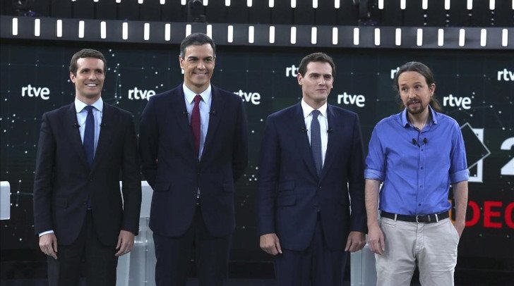 Los principales candidatos en uno de los últimos debates electorales