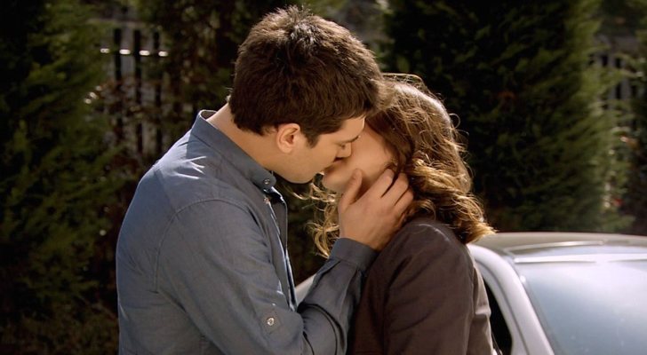 Emir y Feriha se besan por primera vez en 'El secreto de Feriha'