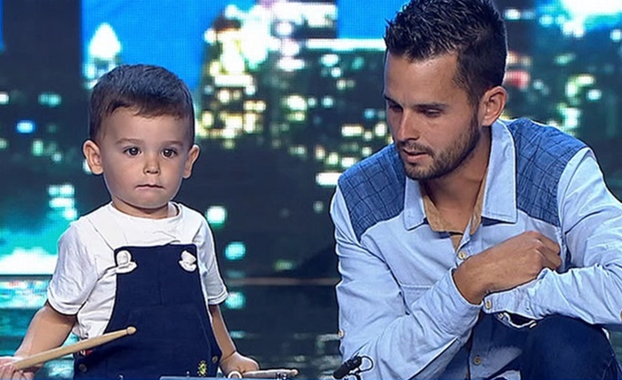 Hugo toca el tambor en 'Got Talent España'