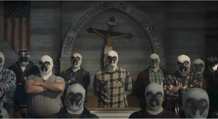 Los fanáticos del 7K con sus máscaras de Rorschach en 'Watchmen'