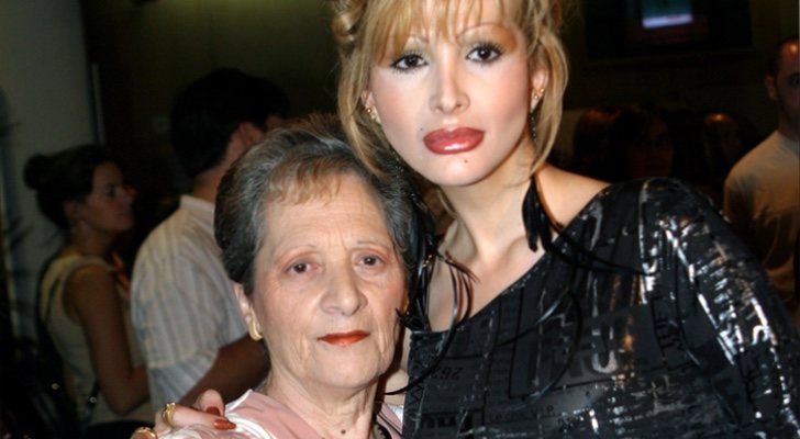 Margarita Seisdedos junto a Yurena