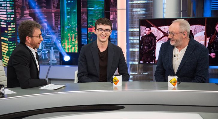 Pablo Motos, Isaac Hempstead-Wright y Liam Cunningham en 'El hormiguero'