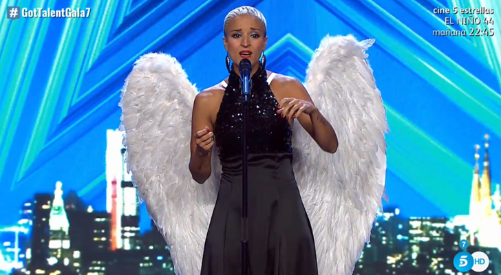 Sara canta en &#39;Got Talent España&#39;
