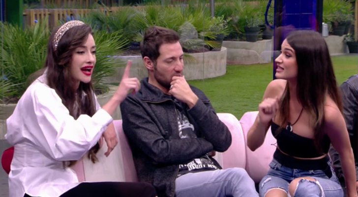 Adara y Estela en plena discusión en 'GH VIP 7'