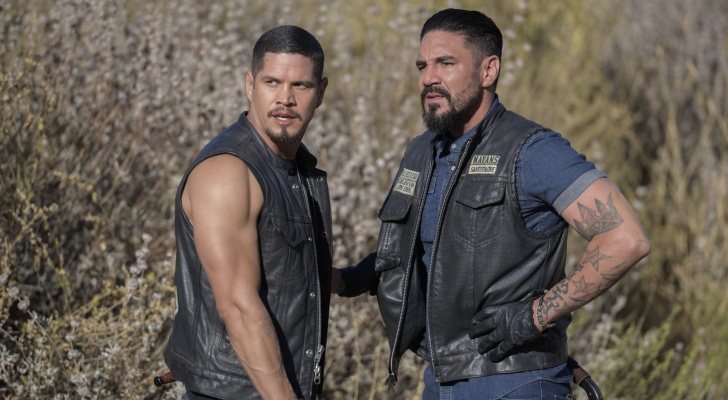 JD Pardo y Claydon Cárdenas en 'Mayans MC'