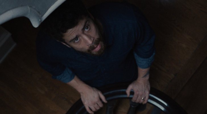 Toby Kebbell en 'Servant'