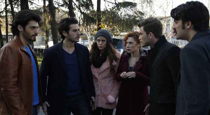 Tensión entre la familia Aras y la familia Barutçu en 'Inadina Ask'