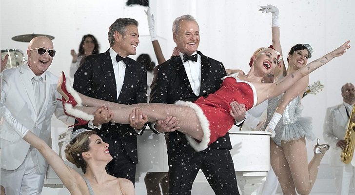 George Clooney, Bill Murray, Paul Shaffer y Miley Cyrus en 'A very Murray Christmas'