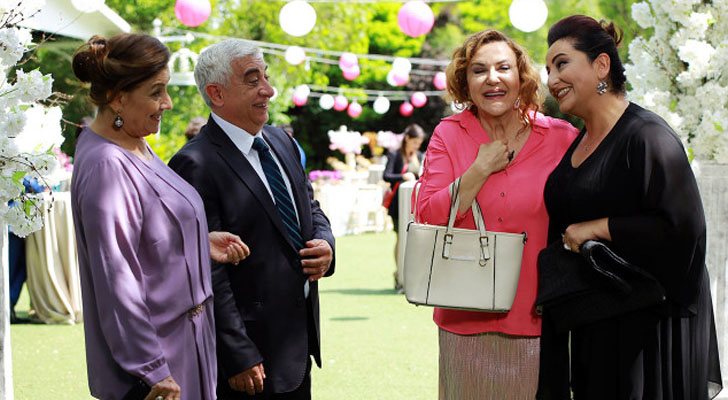 Ismet, Fikret, Songül y Yildiz en 'Habitación 309'