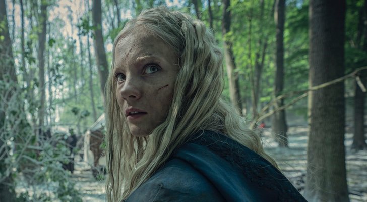 Ciri huye de sus persecutores en 'The Witcher'