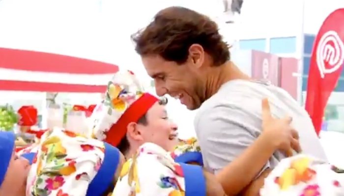 Rafa Nadal saluda a los aspirantes de 'MasterChef Junior 7'