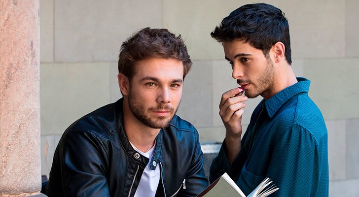 Pol (Carlos Cuevas) y Bruno (David Solans) en 'Merlí: Sapere Aude'