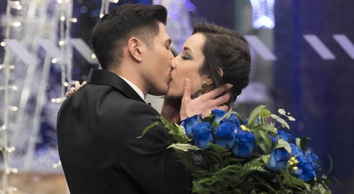 Gianmarco Onestini y Adara Molinero se besan en la gala final de &#39;GH VIP 7&#39;