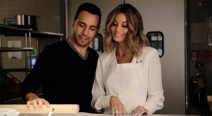 Víctor Rasuk y Nathalie Kelley en 'The Baker and the Beauty'