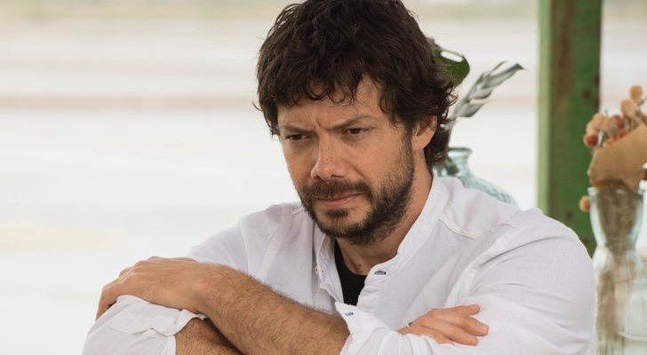 Álvaro Morte no se aleja del thriller en 'The Head'