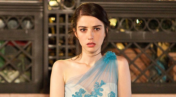 Özge Gürel es Öykü Acar en &#39;Kiraz Mevsimi&#39;