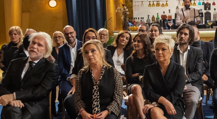 Los familiares y amigos de María Teresa Campos acuden a su funeral en &#39;El cielo puede esperar&#39;