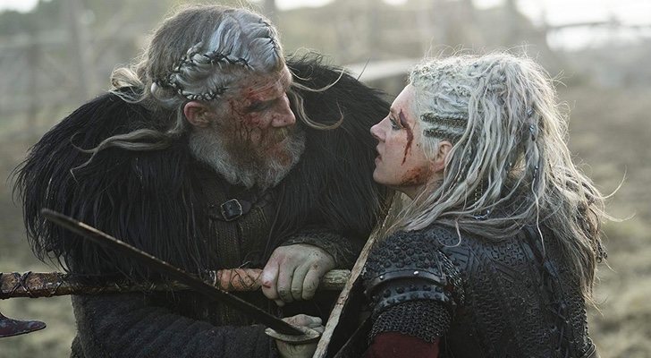 Kieran O'Reilly y Katheryn Winnick en 'Vikings'