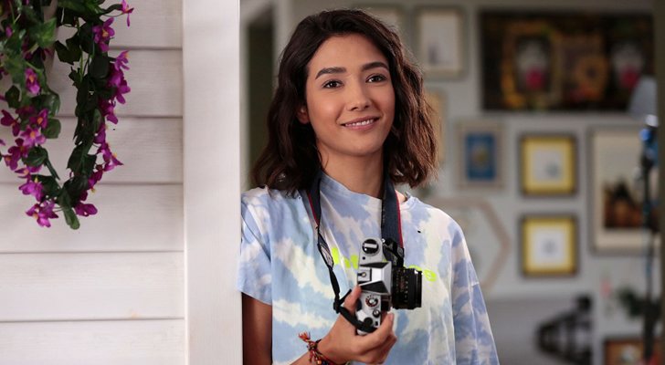 Aybüke Pusat da vida a Selin Sever en 'En todas partes, tú'