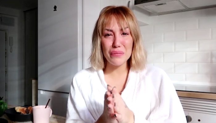 Steisy rompe a llorar al recordar la operación