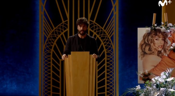 Javier Rey en el funeral ficticio de Blanca Suárez en &#39;El cielo puede esperar&#39;