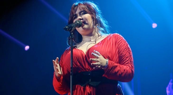 Ariadna Tortosa cantando "You Know I'm No Good" en 'OT 2020'