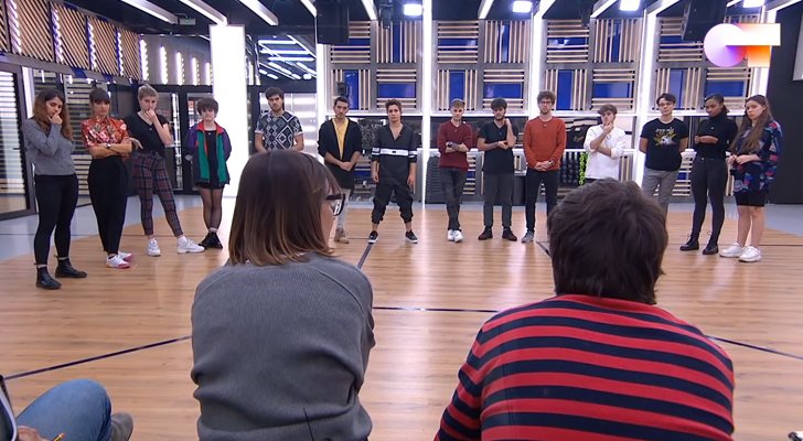 Los concursantes de &#39;OT 2020&#39; durante la reprimenda de sus profesores