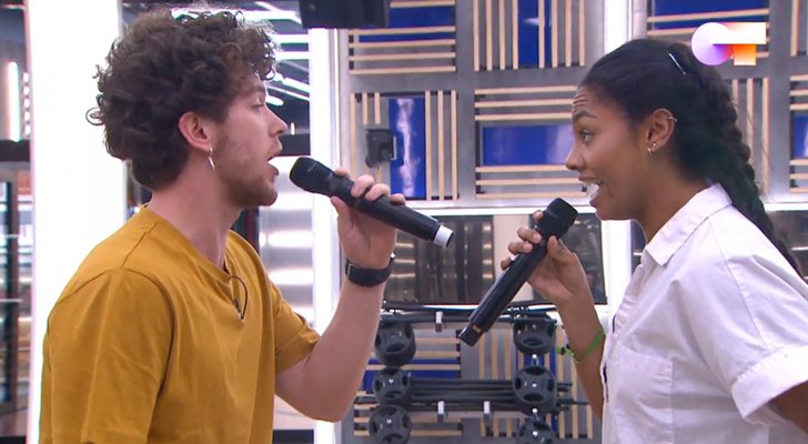 Jesús y Nia en el segundo pase de micros de la Gala 6 de &#39;OT 2020&#39;