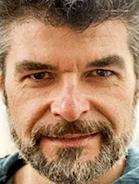 Nacho Guerreros