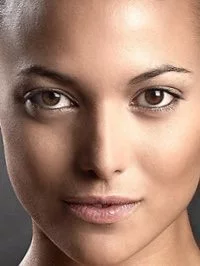 Elisa Mouliaá