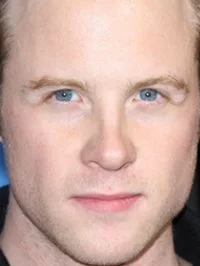 Ashton Holmes