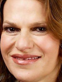 Sandra Bernhard