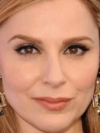 Cara Buono