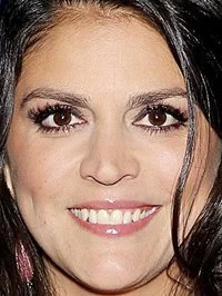 Cecily Strong