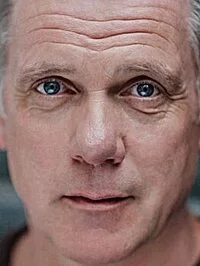 Erik Thomson