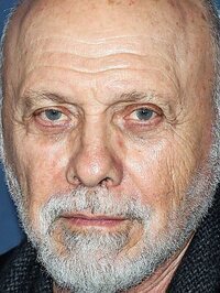 Hector Elizondo