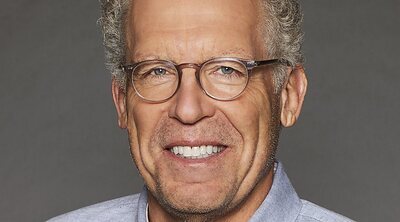 Carlton Cuse noticias, fotos y vídeos de Arthur Carlton Cuse FormulaTV